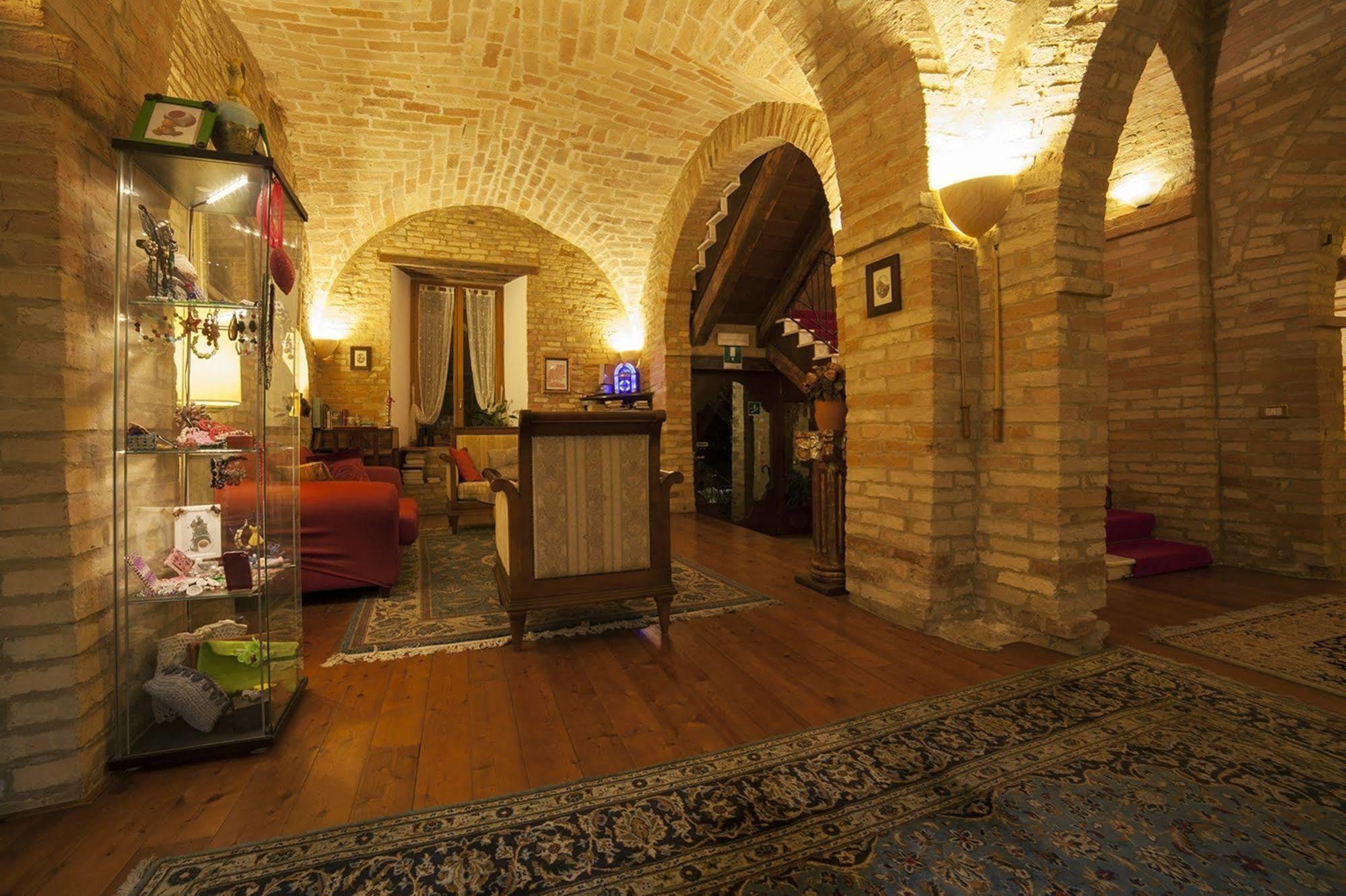 La Luma Hotel Montecosaro  Eksteriør bilde